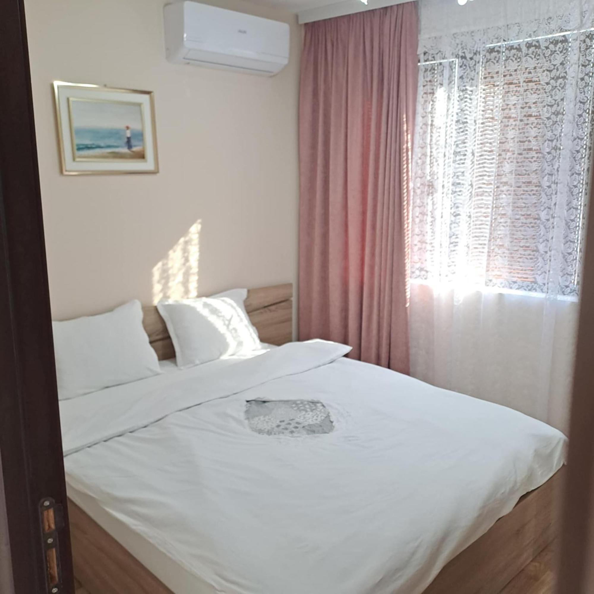 Апартамент Амира 3 Balchik Exterior photo